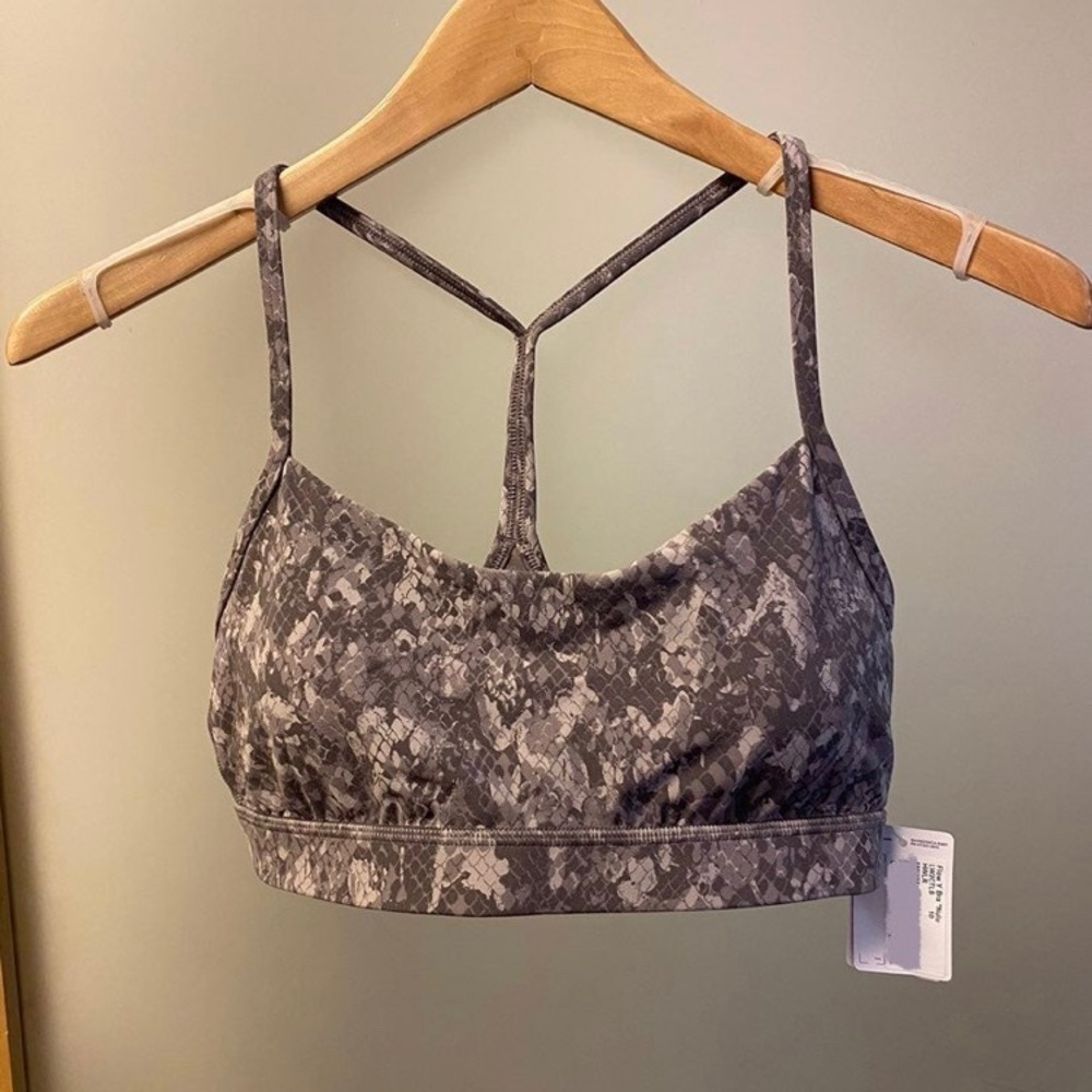 Flow Y Bra Nulu *Light Support, A–C Cups; Size 10